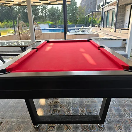 فيلة Serena داليان